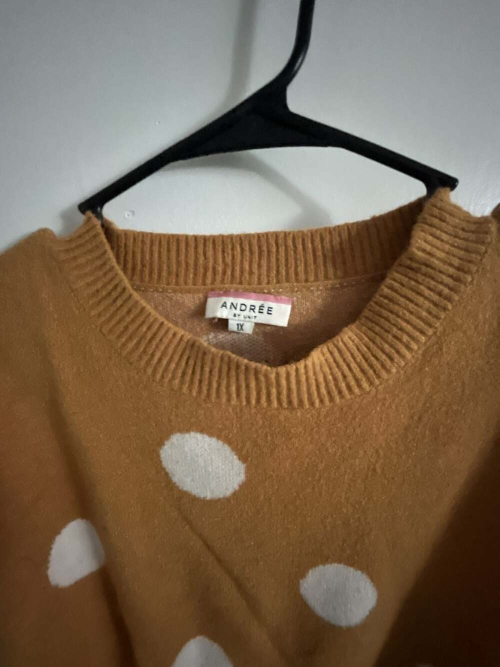 Andrée By Unit Women's Polka Dot Print Long Sleeve Crewneck Sweater, Brown and W
